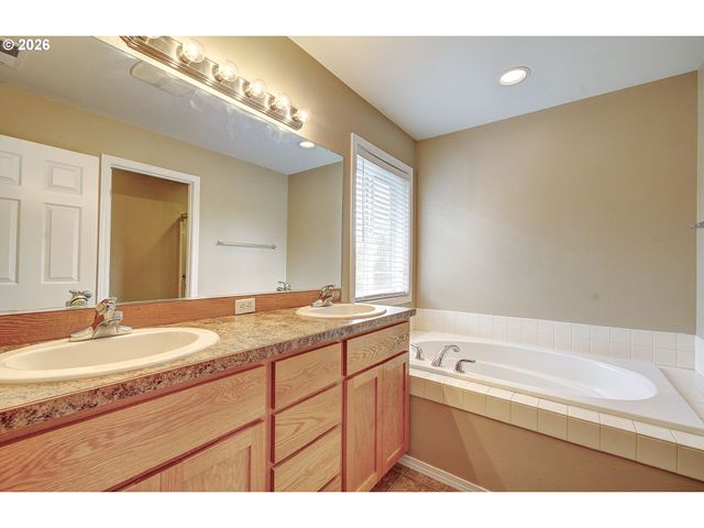 4426 Ne 163RD Ave, Vancouver, WA 98682