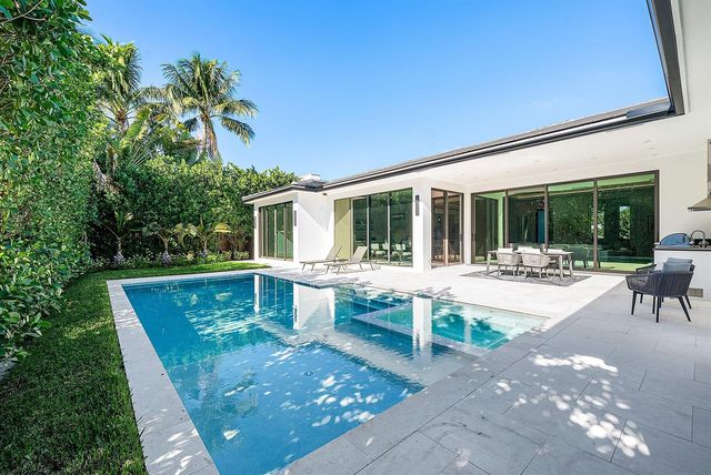 212 NW 18th Street, Delray Beach, FL 33444