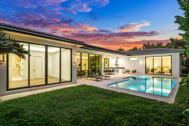 212 NW 18th Street, Delray Beach, FL 33444