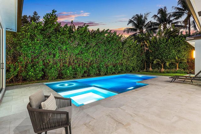 212 NW 18th Street, Delray Beach, FL 33444
