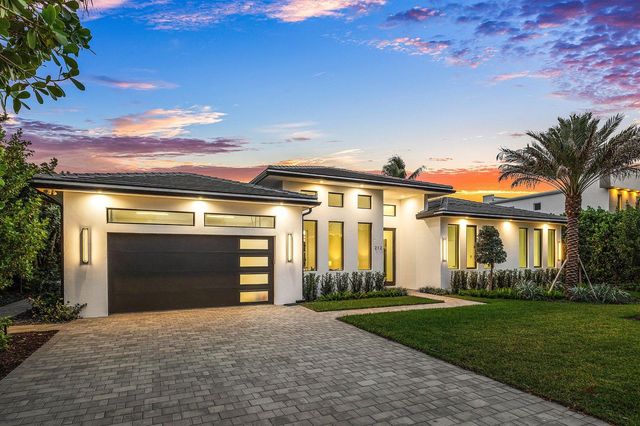 212 NW 18th Street, Delray Beach, FL 33444