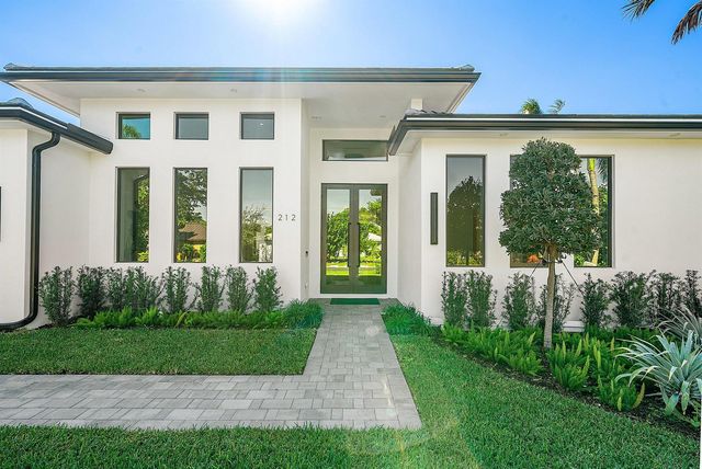 212 NW 18th Street, Delray Beach, FL 33444