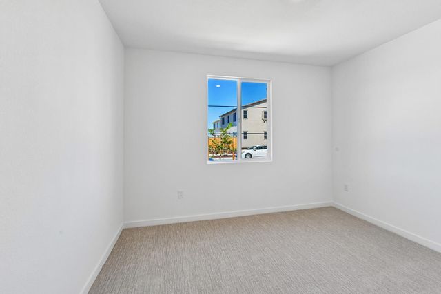 209 Tuxedo Cir, Sacramento, CA 95835