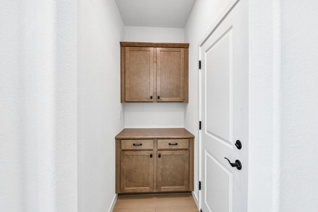 209 Tuxedo Cir, Sacramento, CA 95835