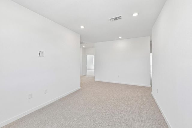 209 Tuxedo Cir, Sacramento, CA 95835