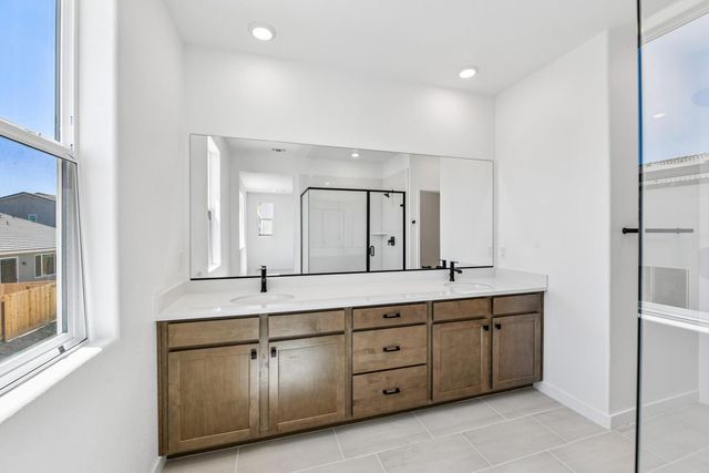 209 Tuxedo Cir, Sacramento, CA 95835