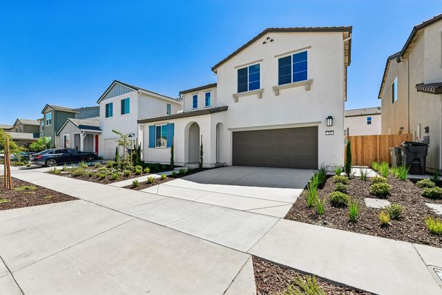 209 Tuxedo Cir, Sacramento, CA 95835