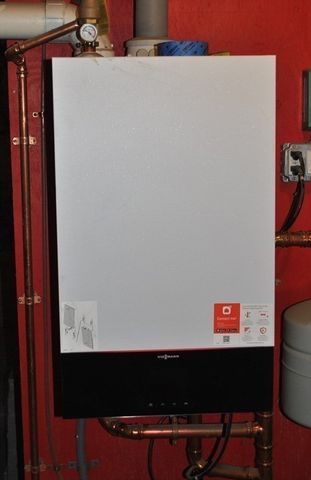 105 Sycamore St, New Bedford, MA 02740