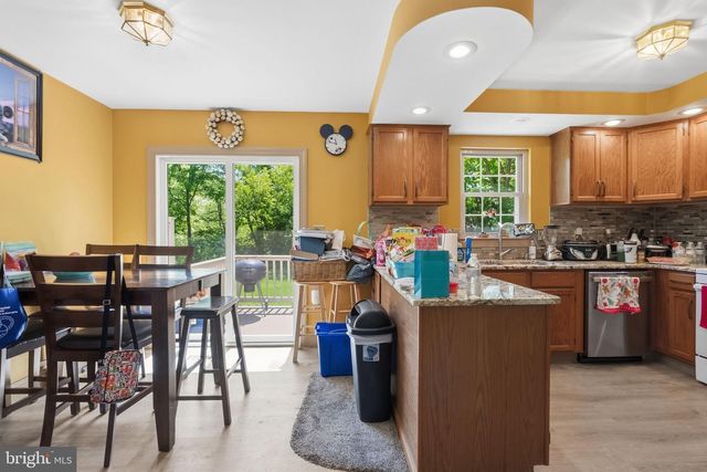 1264 MAPLE GLEN CIR, Pottstown, PA 19464