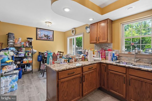 1264 MAPLE GLEN CIR, Pottstown, PA 19464