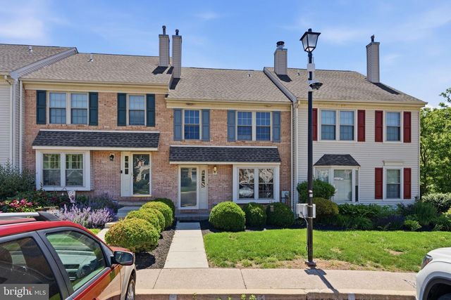 1264 MAPLE GLEN CIR, Pottstown, PA 19464