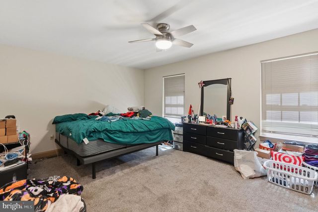 1264 MAPLE GLEN CIR, Pottstown, PA 19464
