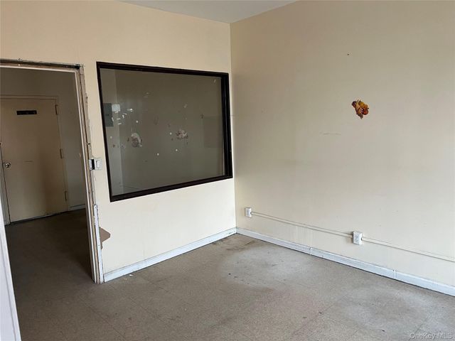 9307 Roosevelt Avenue, Jackson Heights, NY 11372