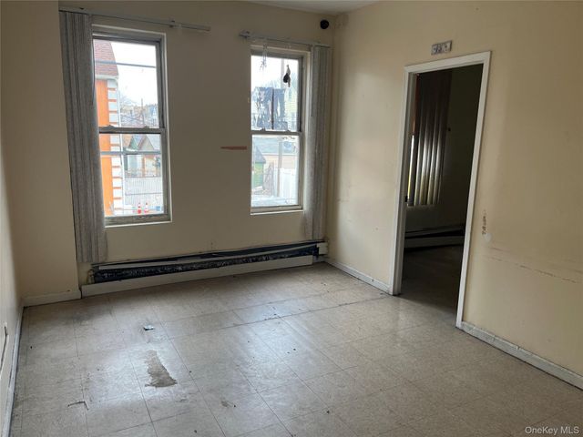 9307 Roosevelt Avenue, Jackson Heights, NY 11372