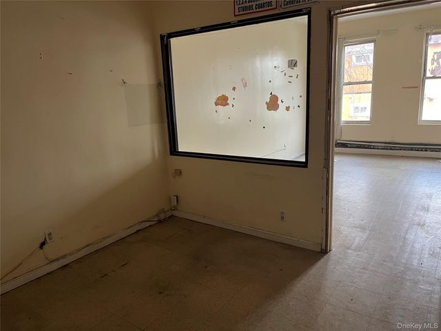 9307 Roosevelt Avenue, Jackson Heights, NY 11372