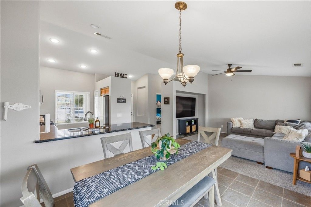 Image 16 of property listing at 1659 Mariposa Place, Beaumont, CA 92223