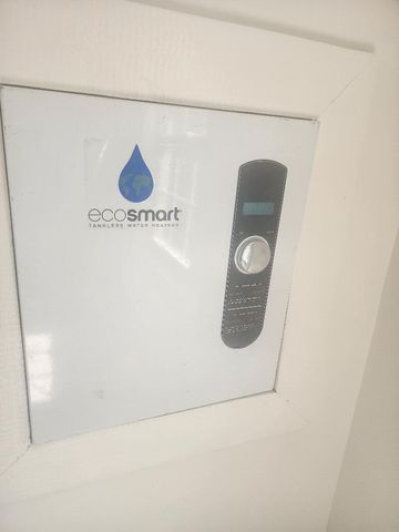 1323 N 6th Avenue, Pensacola, FL 32503