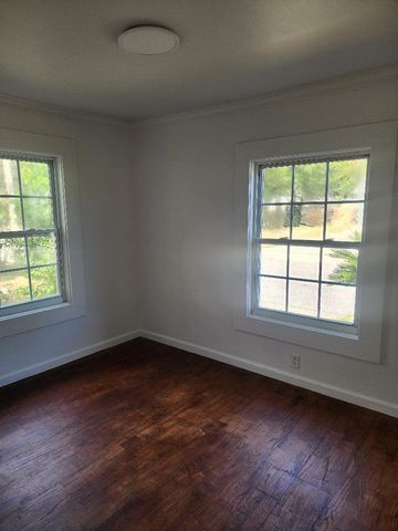 1323 N 6th Avenue, Pensacola, FL 32503