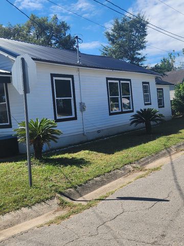 1323 N 6th Avenue, Pensacola, FL 32503