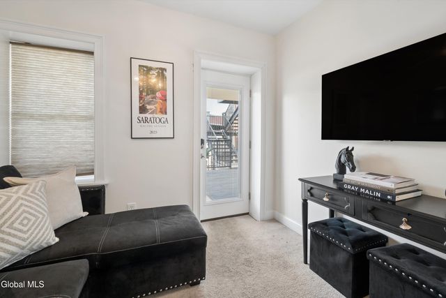 425 Broadway Unit 3, Saratoga Springs, NY 12866