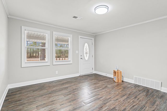 10464 E HOLMES RD, Collierville, TN 38017