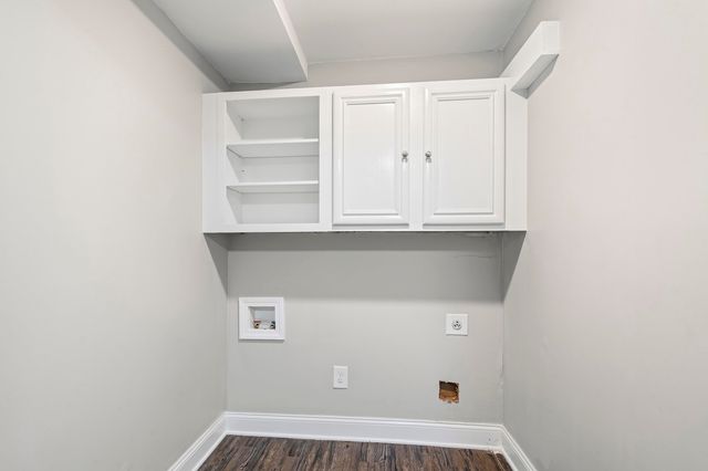 10464 E HOLMES RD, Collierville, TN 38017