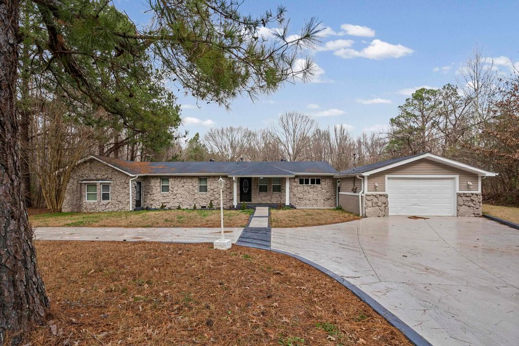 10464 E HOLMES RD, Collierville, TN 38017