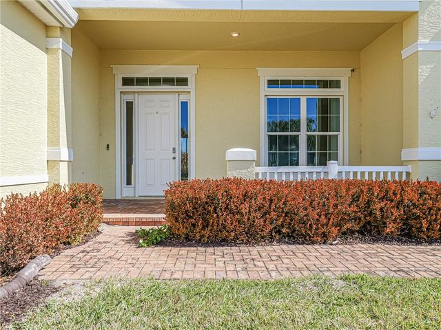 6400 Nevis Court, Vero Beach, FL 32967