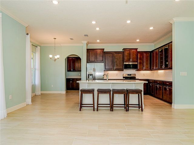 6400 Nevis Court, Vero Beach, FL 32967