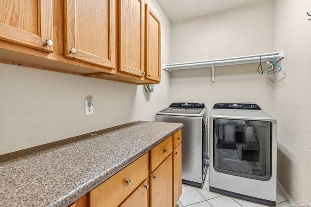 495 HOLLIWELL BRG, Schertz, TX 78154