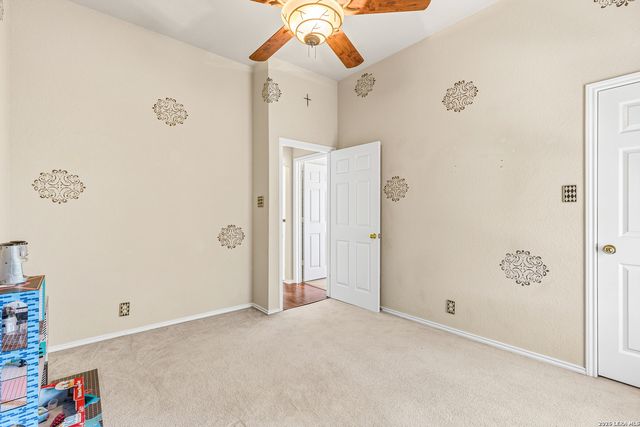 495 HOLLIWELL BRG, Schertz, TX 78154