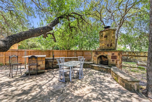 495 HOLLIWELL BRG, Schertz, TX 78154