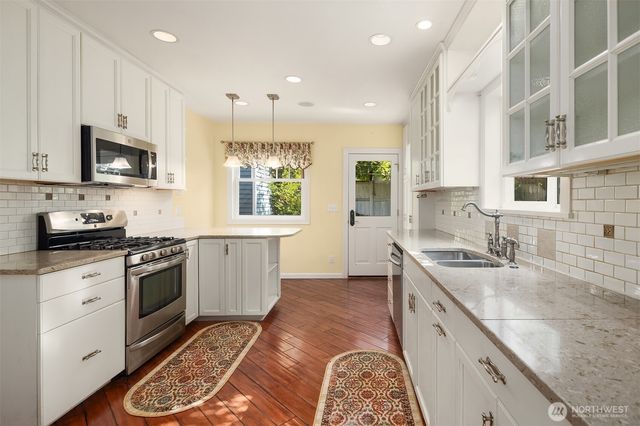 2616 Franklin Avenue E, Seattle, WA 98102