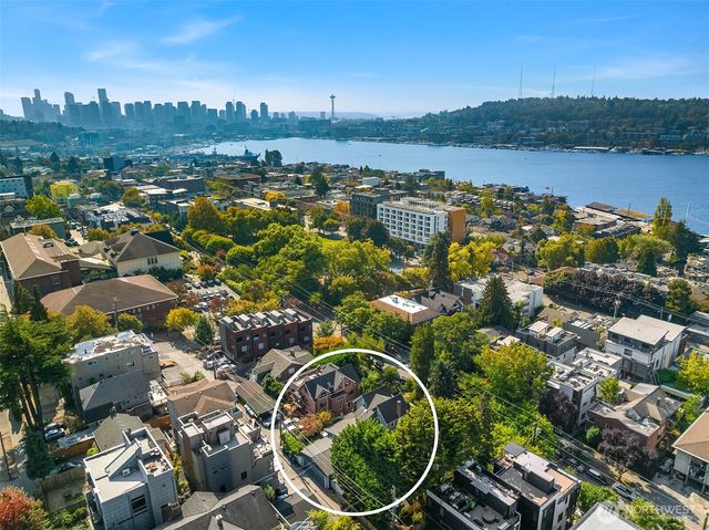2616 Franklin Avenue E, Seattle, WA 98102
