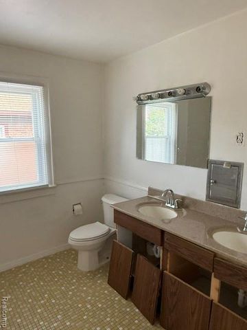 8565 Birwood Street, Detroit, MI 48204