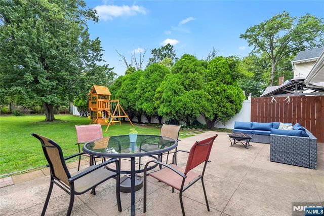 234 Howard Avenue, Rochelle Park, NJ 07662