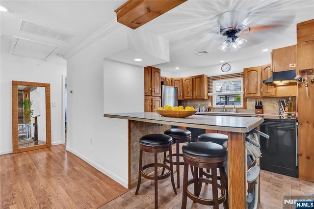 234 Howard Avenue, Rochelle Park, NJ 07662