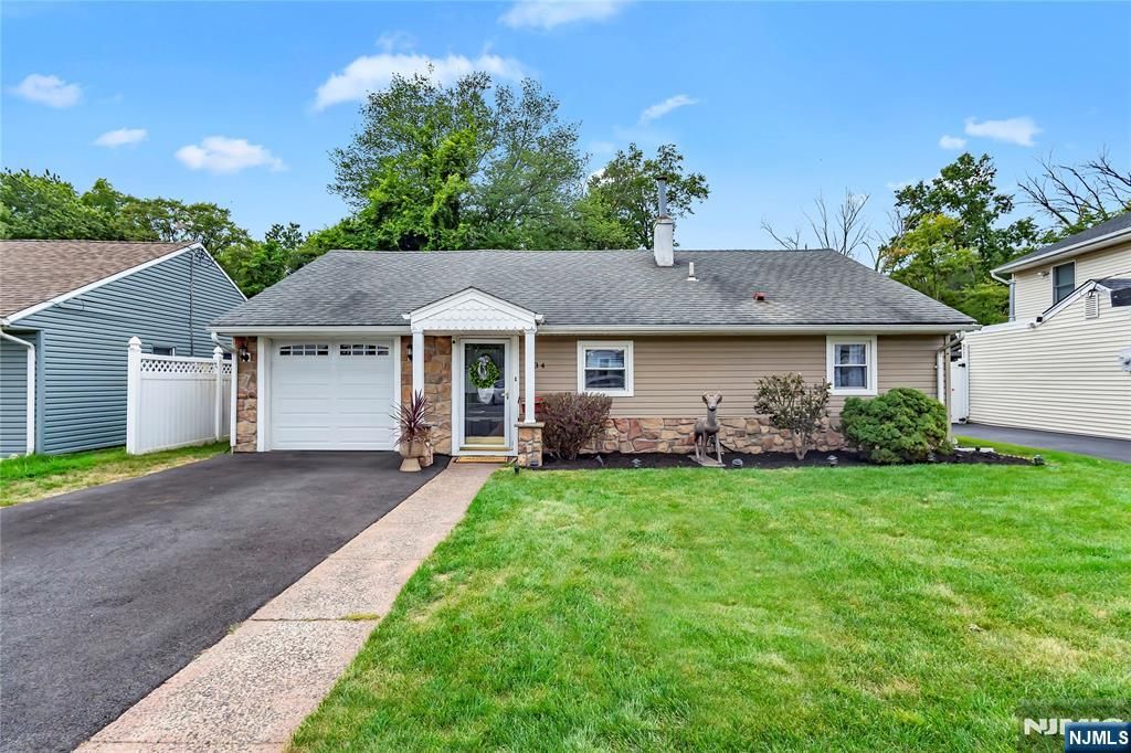 234 Howard Avenue, Rochelle Park, NJ 07662