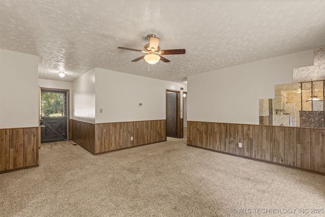 1005 SW 3rd Street, Wagoner, OK 74467