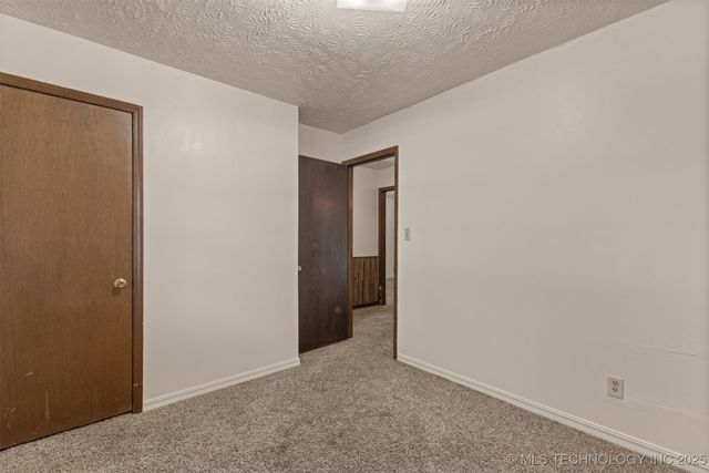 1005 SW 3rd Street, Wagoner, OK 74467