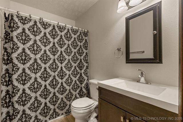 1005 SW 3rd Street, Wagoner, OK 74467