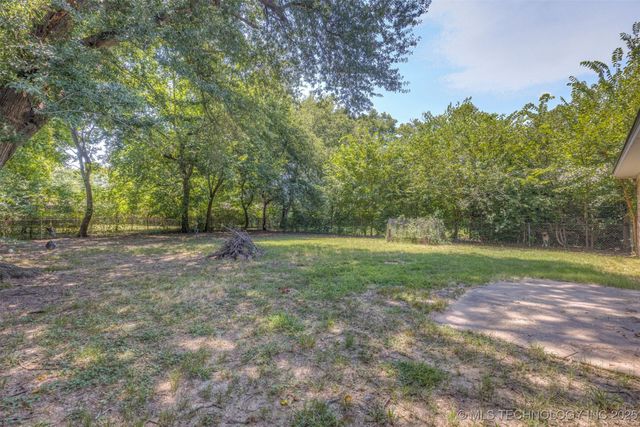 1005 SW 3rd Street, Wagoner, OK 74467