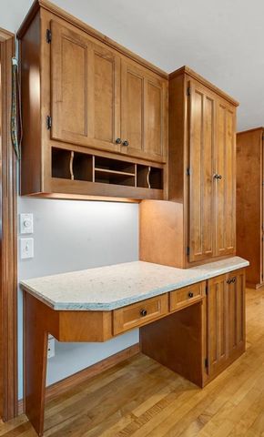 1388 GRAYSTONE COURT, De Pere, WI 54115