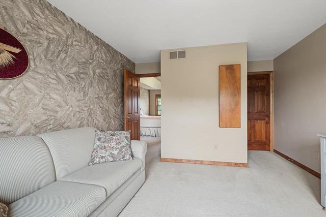 1388 GRAYSTONE COURT, De Pere, WI 54115