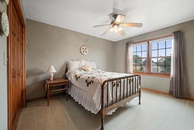 1388 GRAYSTONE COURT, De Pere, WI 54115