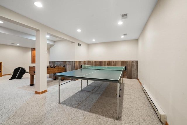 1388 GRAYSTONE COURT, De Pere, WI 54115