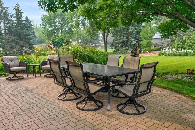 1388 GRAYSTONE COURT, De Pere, WI 54115