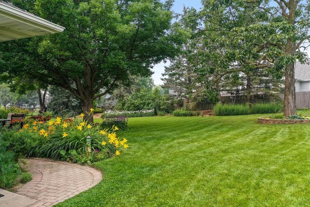 1388 GRAYSTONE COURT, De Pere, WI 54115