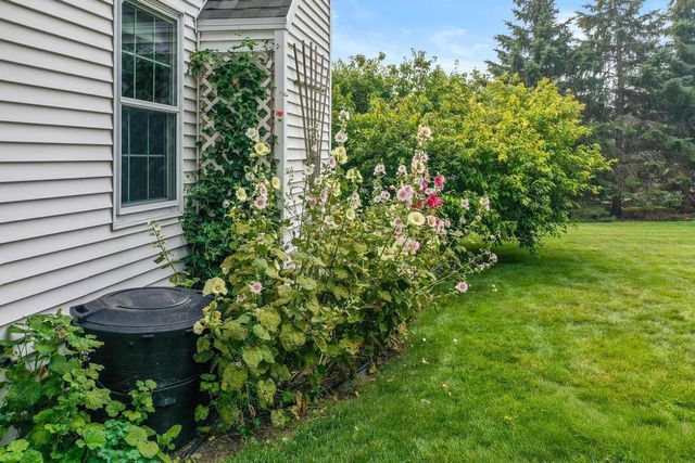1388 GRAYSTONE COURT, De Pere, WI 54115