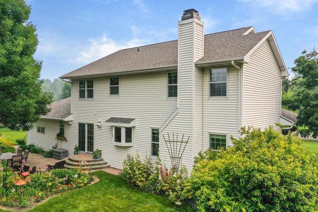 1388 GRAYSTONE COURT, De Pere, WI 54115
